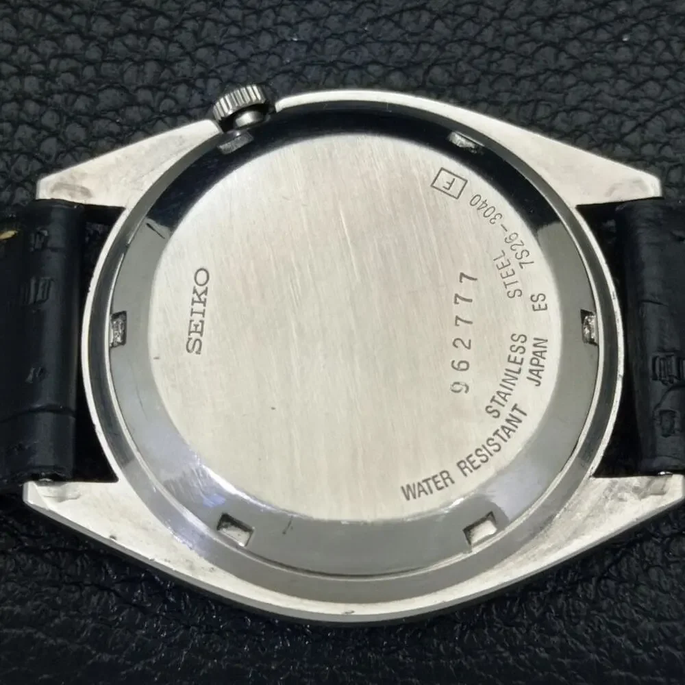 Vintage 1973 Seiko Automatic Mens Silver Watch W/daydate & Gold accents